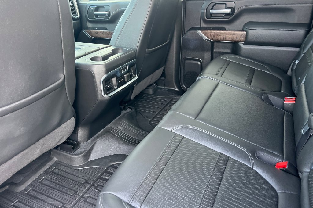 Used 2020 GMC Sierra 2500 Denali w/ Denali Ultimate Package image 9