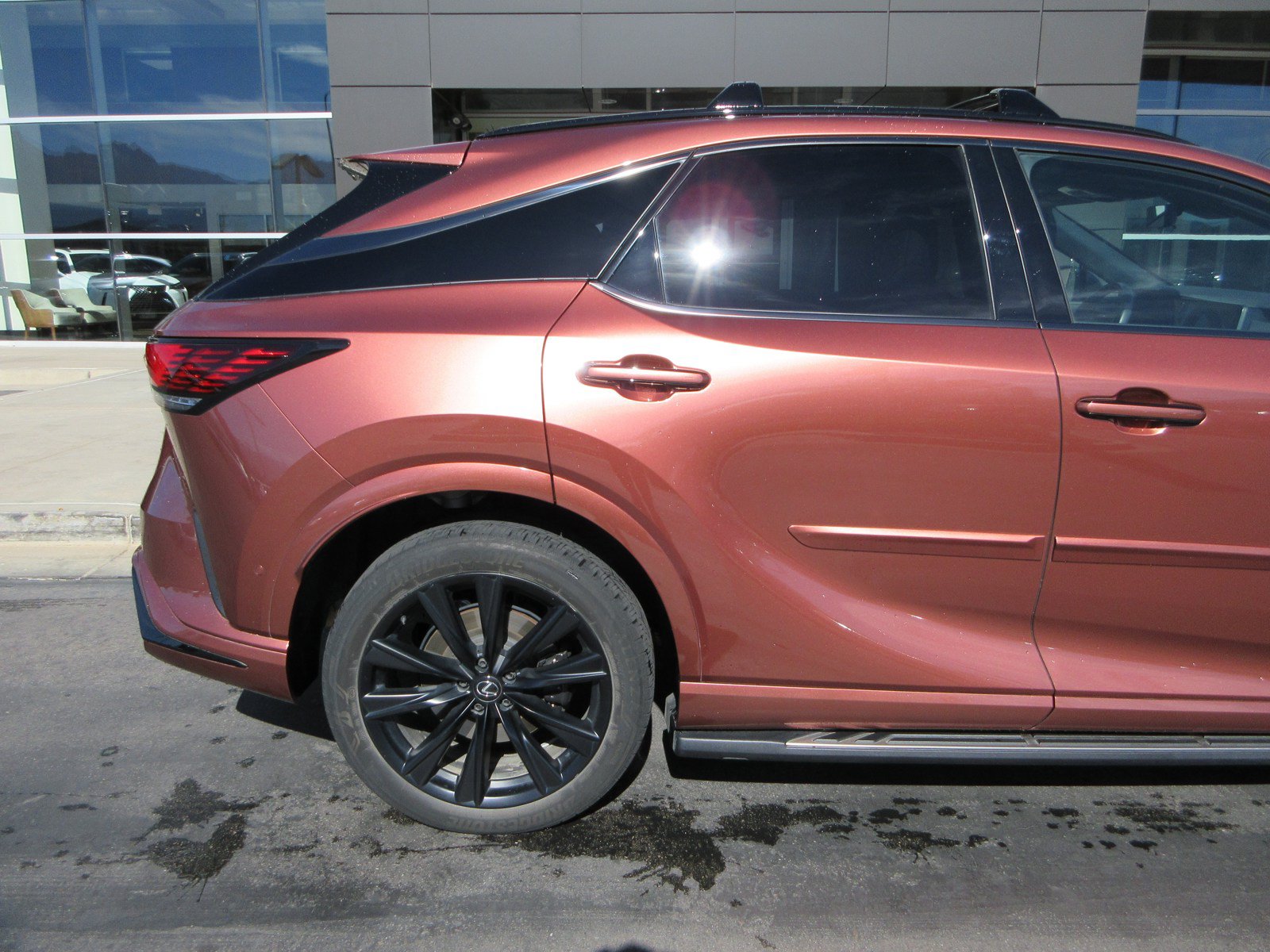 Used 2023 Lexus RX 500h F Sport w/ Cold Area Package AWD/4WD image 11