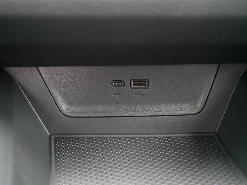 New 2026 Chevrolet Equinox LT w/ Convenience Package II image 24