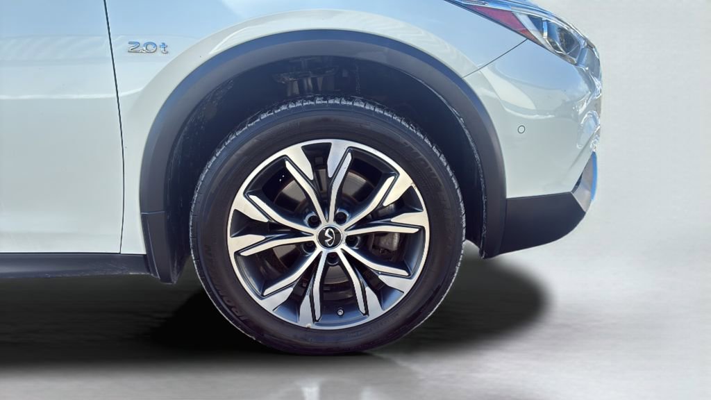 Used 2018 INFINITI QX30 Premium w/ Cargo Package image 23