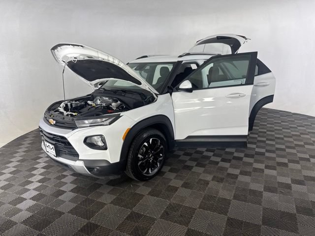 Used 2023 Chevrolet TrailBlazer LT FWD image 12