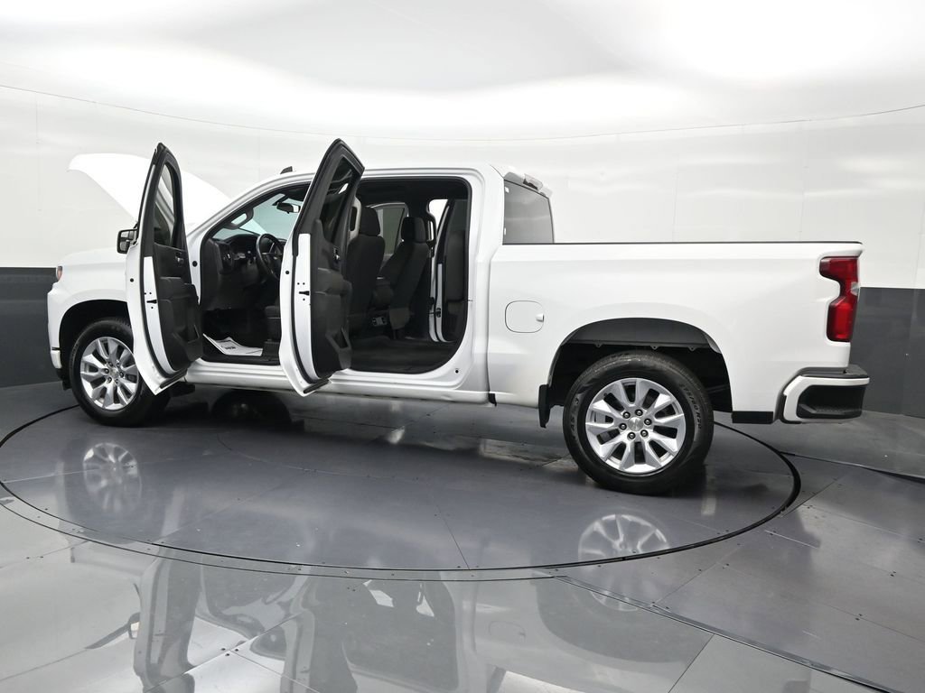Used 2020 Chevrolet Silverado 1500 Custom w/ Custom Value Package RWD image 34