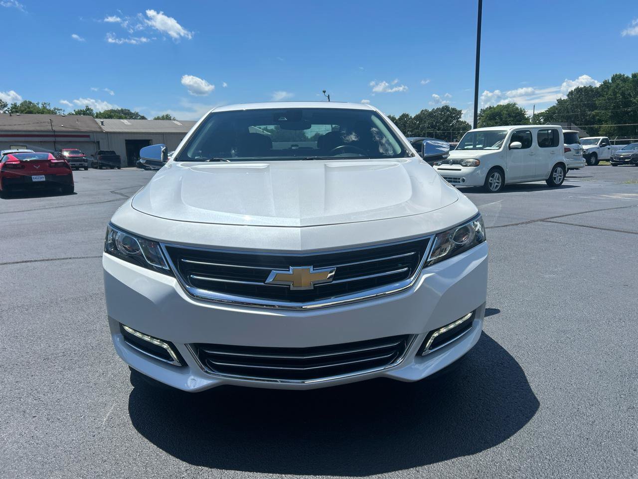 Used 2017 Chevrolet Impala Premier w/ Enhanced Convenience Package FWD image 2