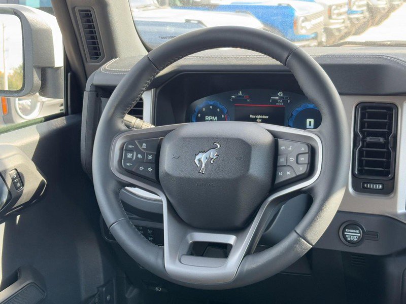 New 2025 Ford Bronco Outer Banks w/ Sasquatch Package image 7