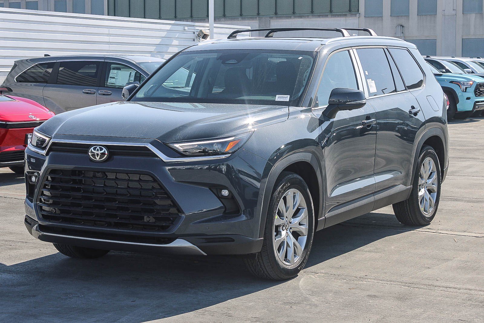New 2026 Toyota Grand Highlander AWD Hybrid image 3