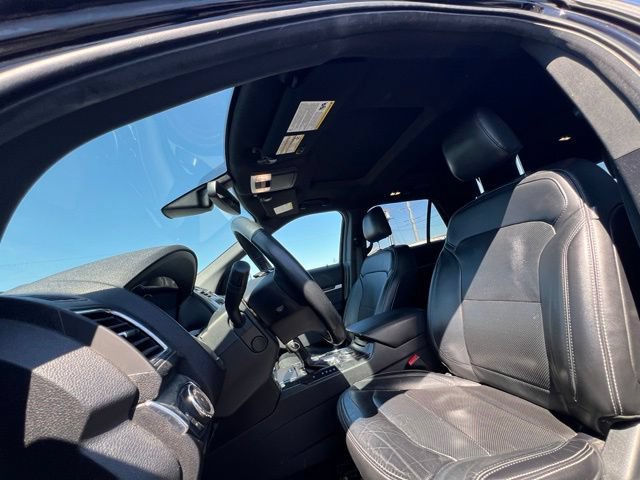 Used 2019 Ford Explorer Limited w/ Ford Safe & Smart Package AWD/4WD image 18