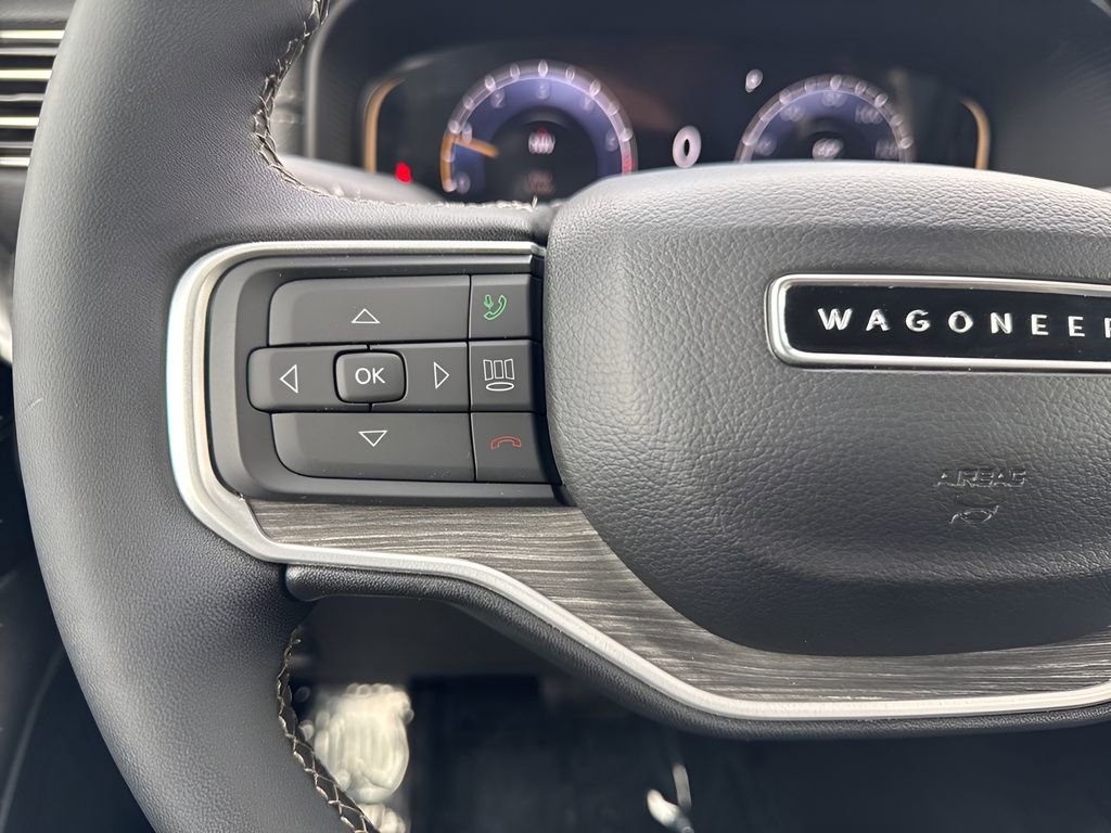 Used 2024 Jeep Wagoneer Series III AWD/4WD image 16