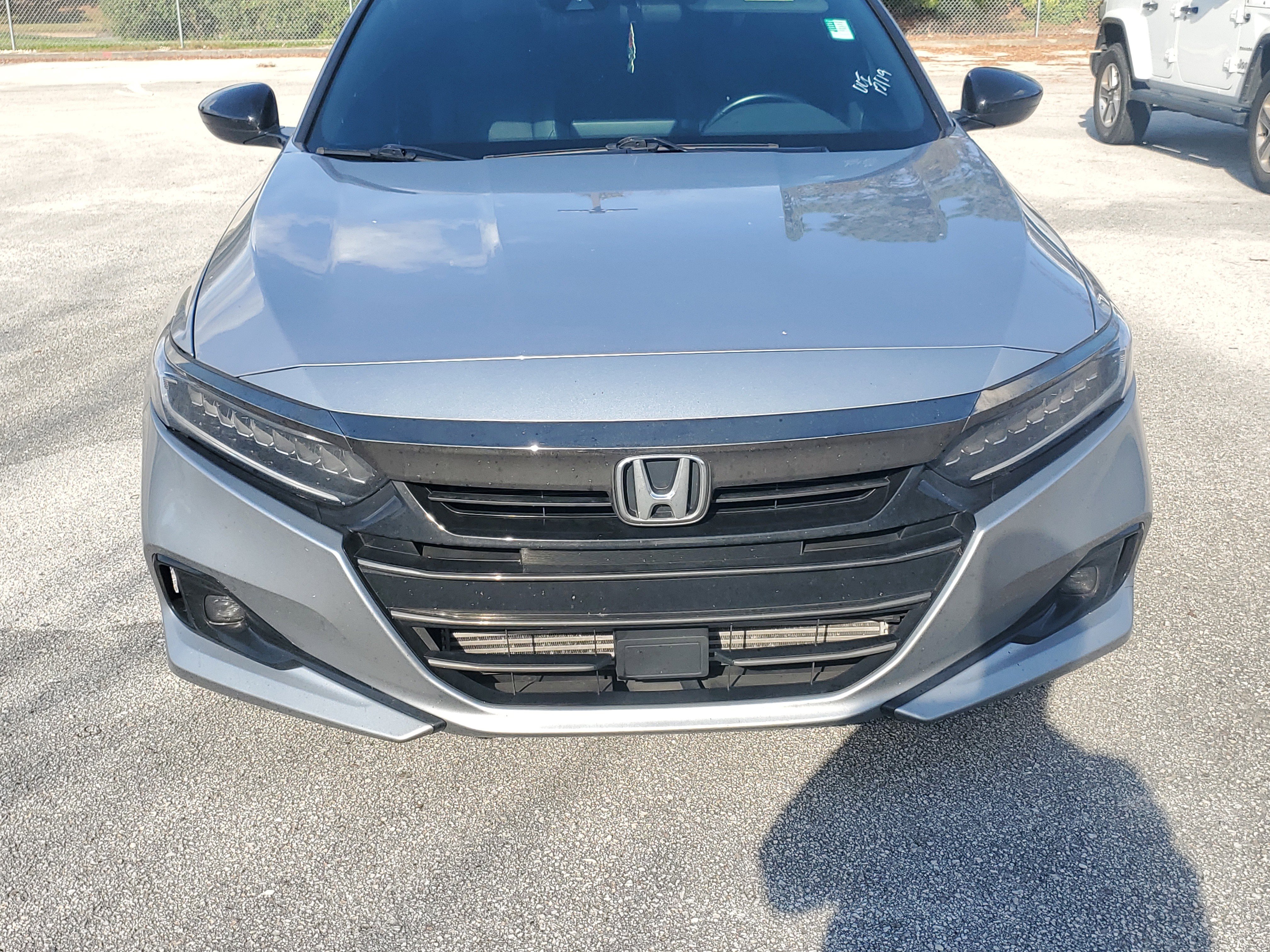 Used 2022 Honda Accord Sport image 2