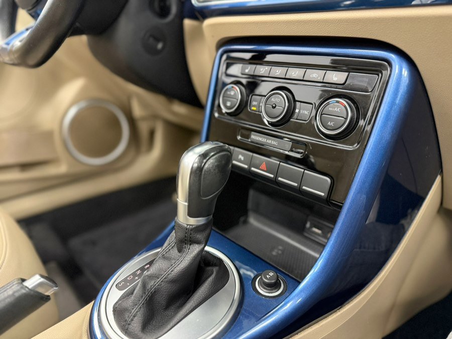Used 2019 Volkswagen Beetle 2.0T S image 65