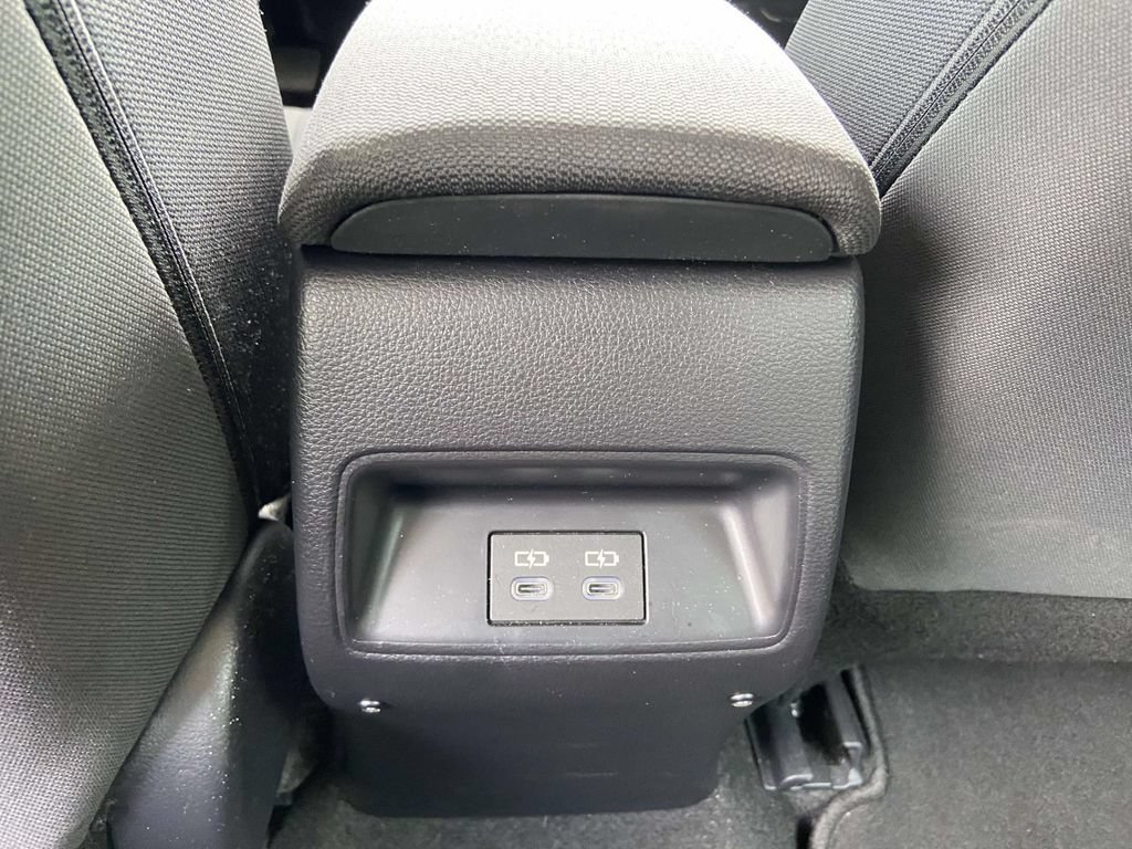 Used 2025 Toyota Corolla LE FWD image 15