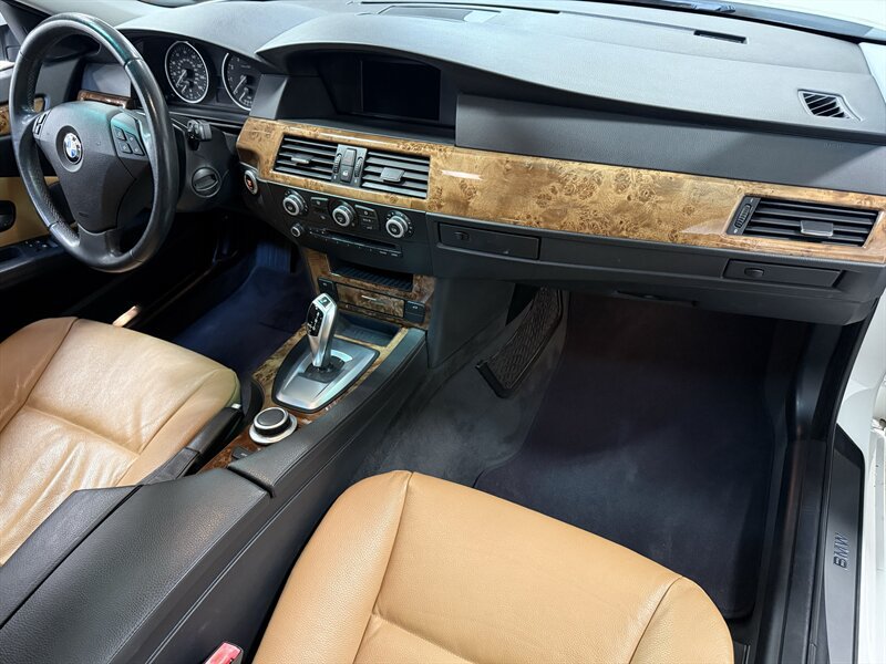 Used 2008 BMW 535i Sedan RWD image 2