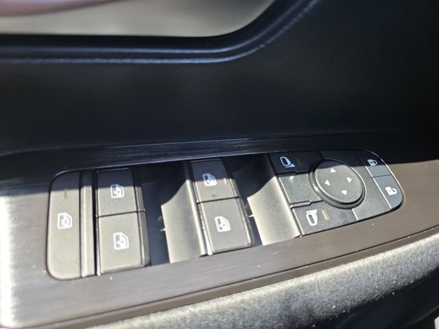New 2026 Nissan Kicks SV AWD/4WD image 28