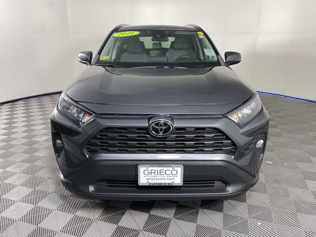 Used 2021 Toyota RAV4 XLE w/ Convenience Package image 3
