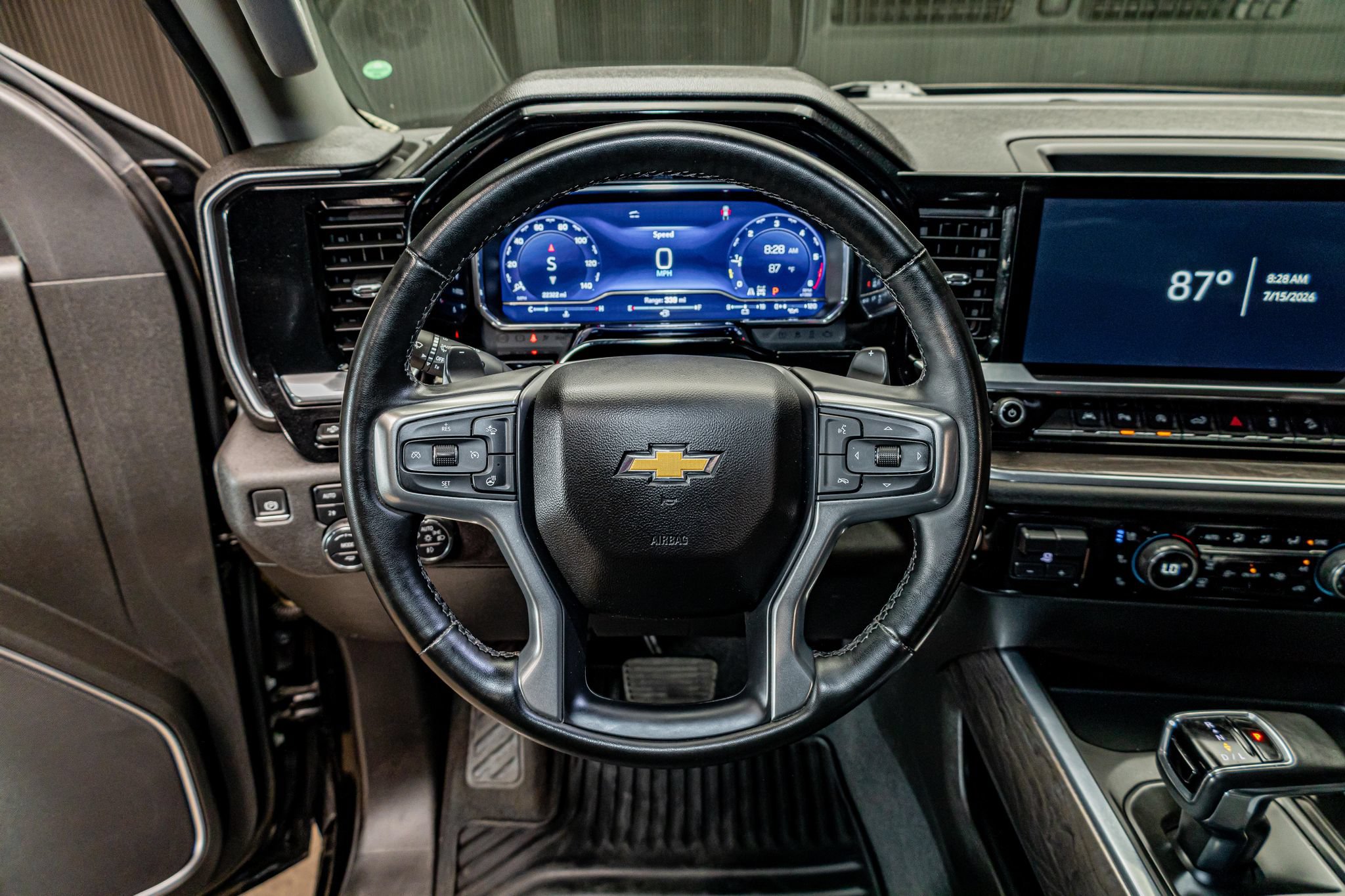 Used 2023 Chevrolet Silverado 1500 LTZ w/ LTZ Premium Package AWD/4WD image 19