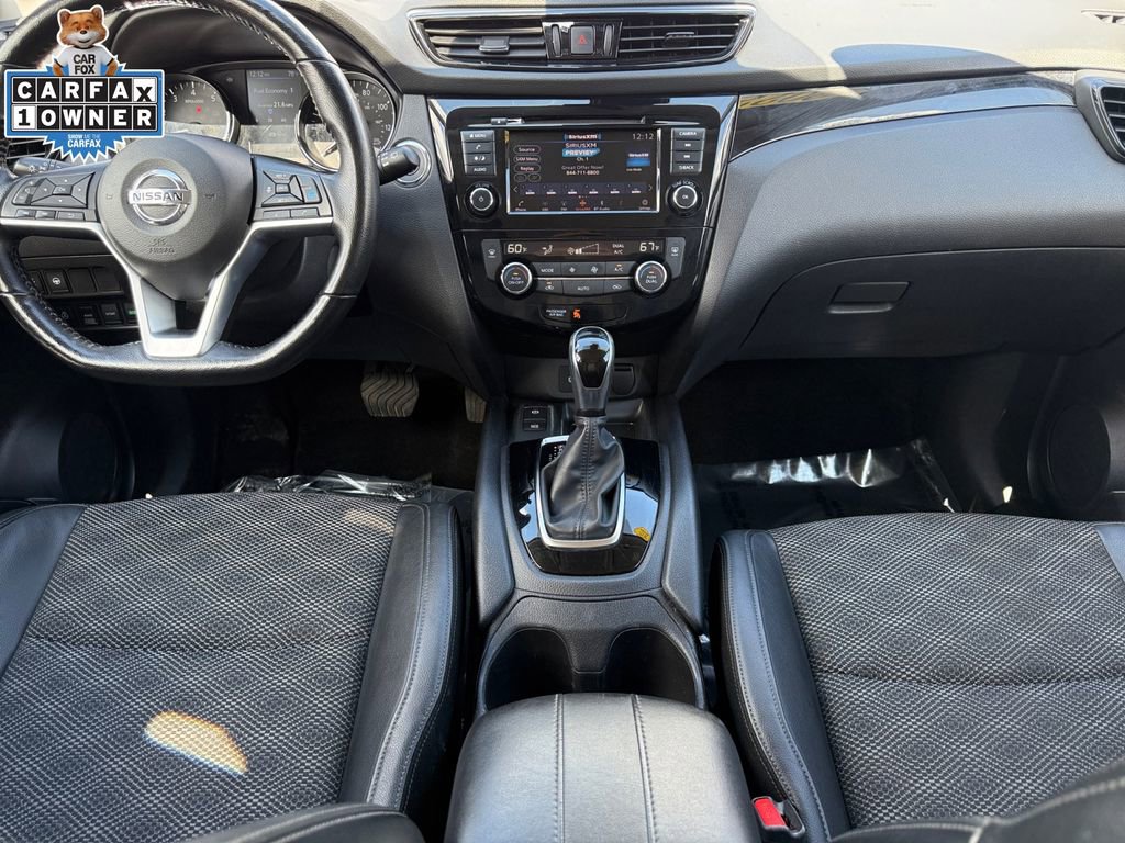 Used 2022 Nissan Rogue Sport SV w/ Technology Package image 10