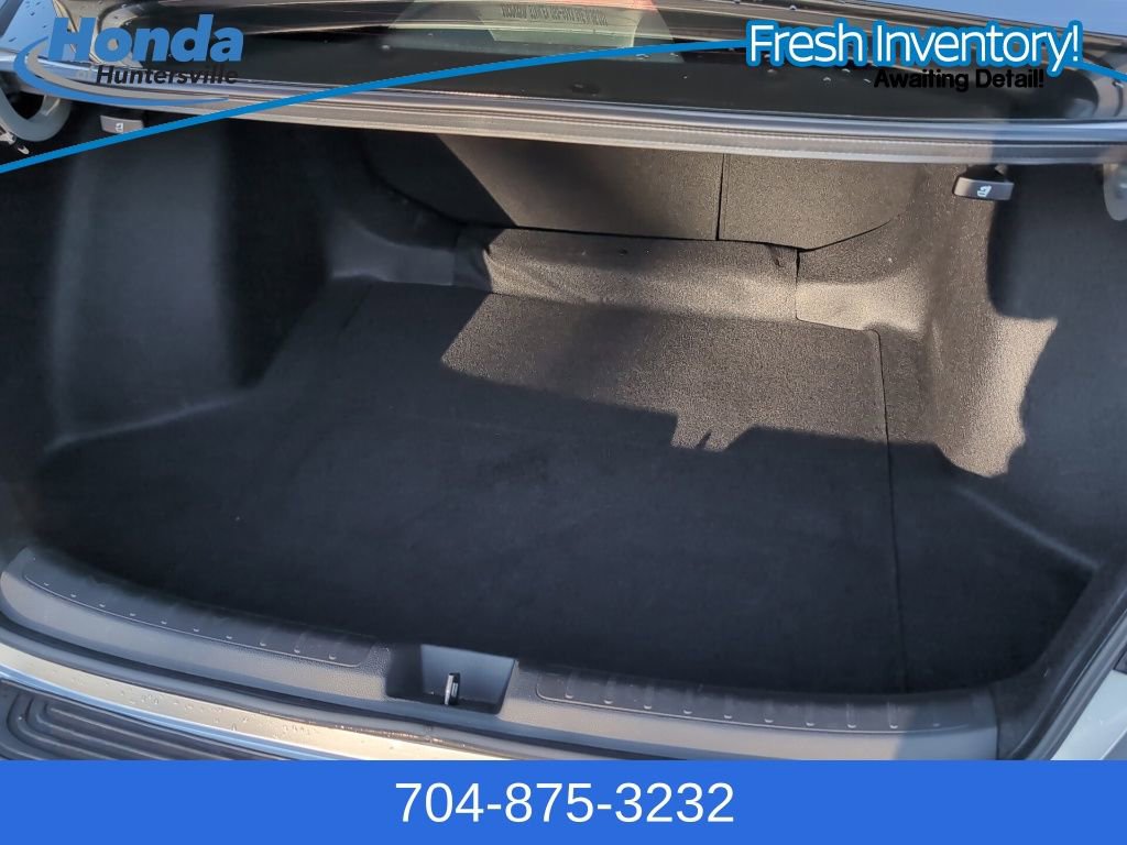 Used 2025 Honda Civic Sport image 11