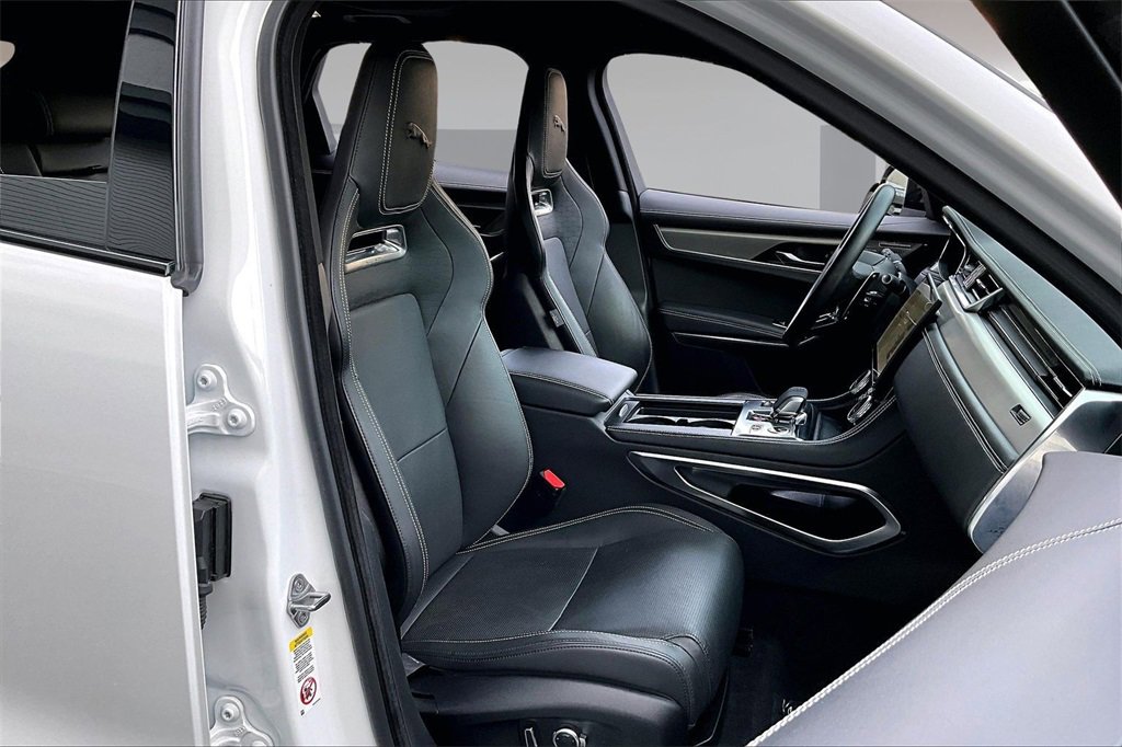 Used 2025 Jaguar F-PACE R-Dynamic S image 27