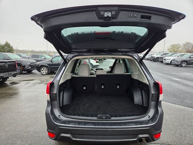 Used 2023 Subaru Forester Premium image 23