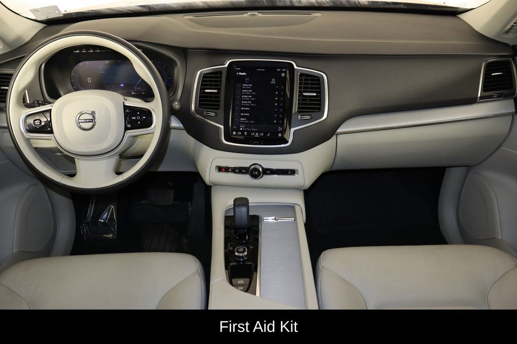 Used 2023 Volvo XC90 B5 Core w/ Protection Package Premier image 13
