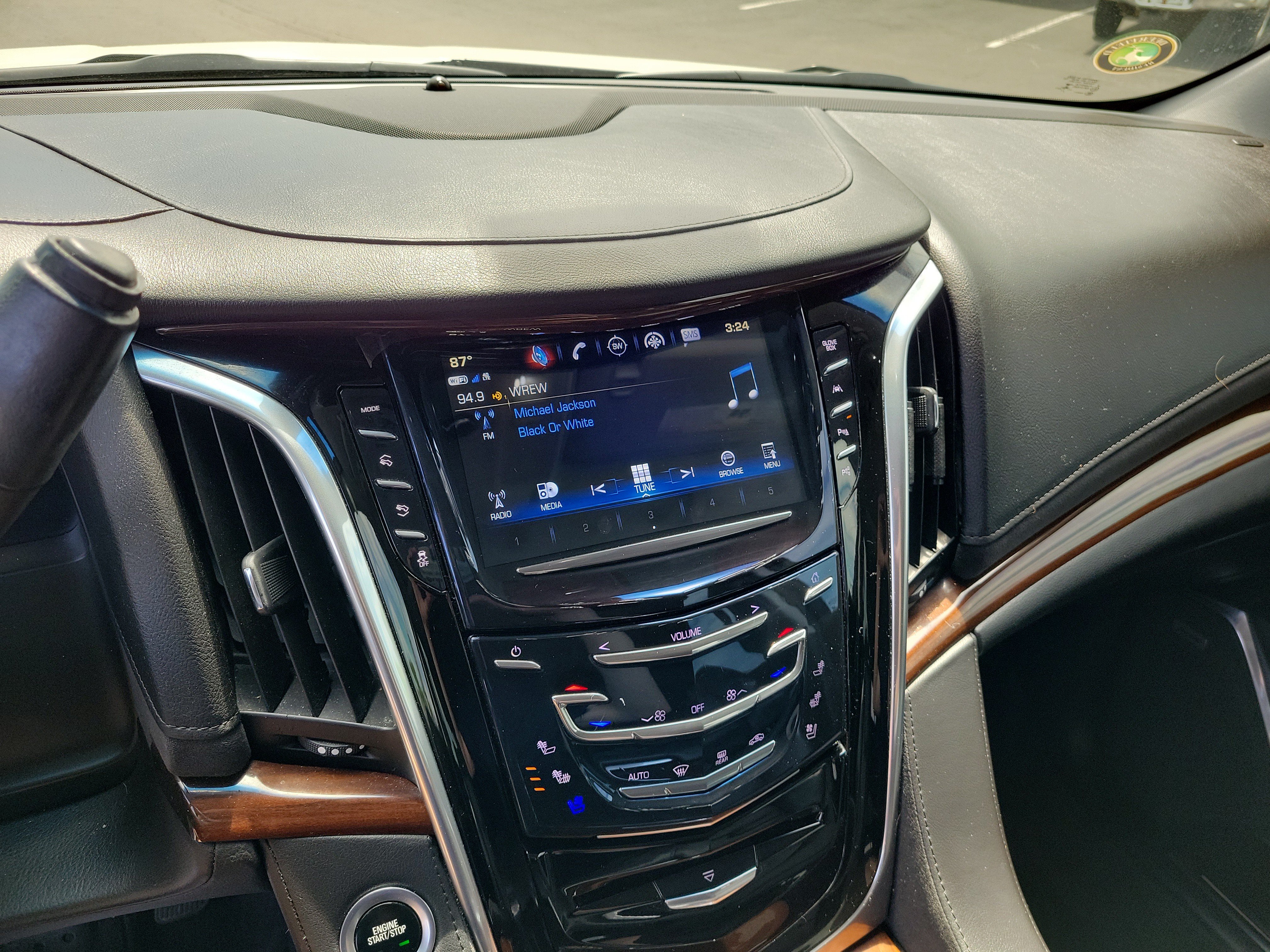 Used 2020 Cadillac Escalade Luxury AWD/4WD image 29