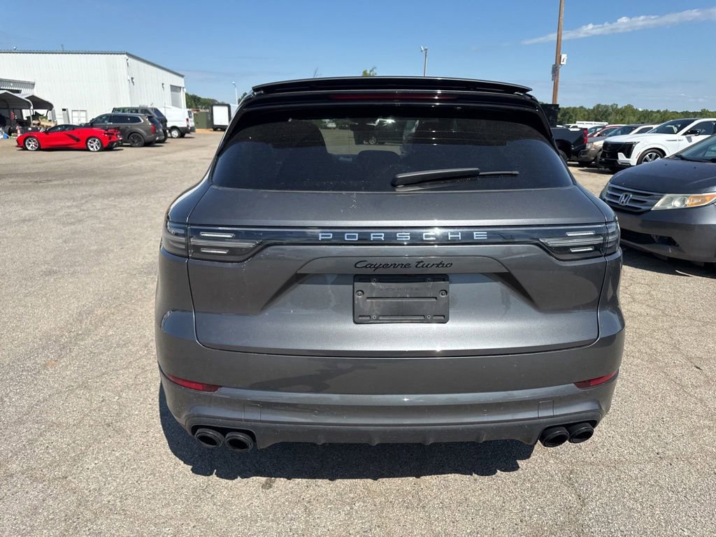 Used 2022 Porsche Cayenne Turbo AWD/4WD image 3