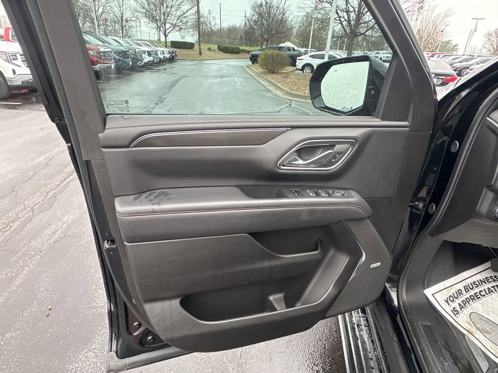 Used 2024 GMC Yukon AT4 w/ AT4 Premium Package image 18