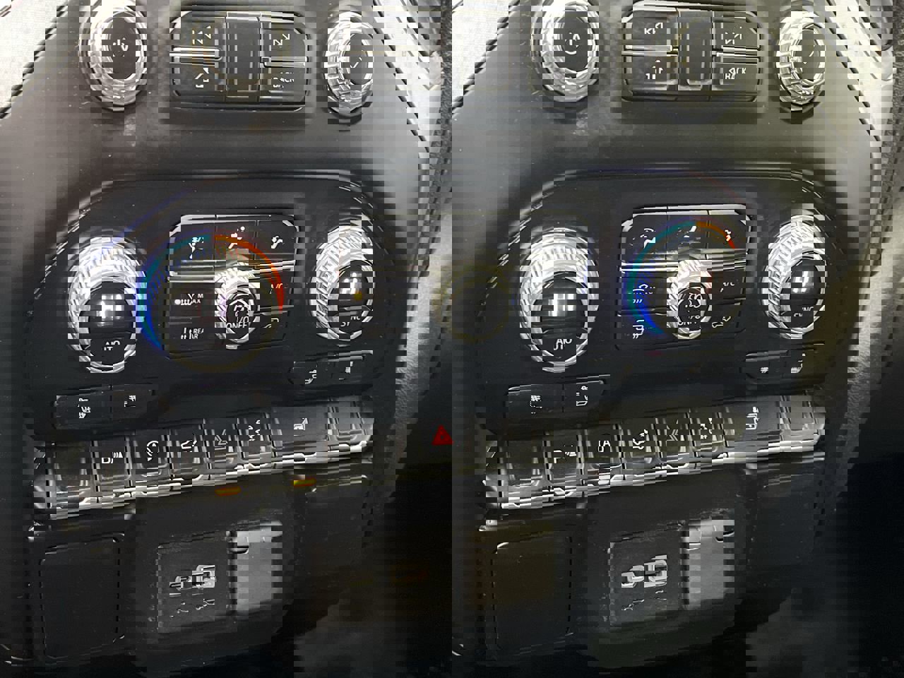 Used 2019 GMC Sierra 1500 SLE w/ SLE Value Package image 20