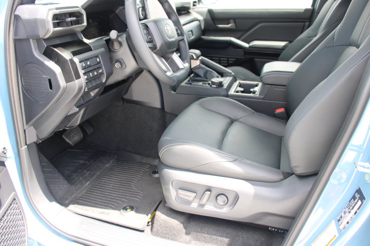 Certified 2026 Toyota 4Runner Limited AWD/4WD image 13