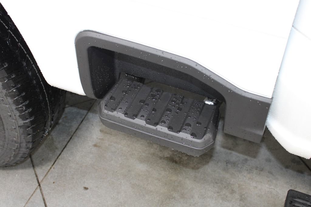 New 2026 Ford F250 Platinum image 15