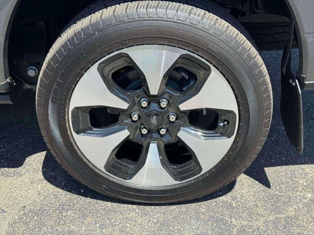 Used 2025 Ford F150 Lightning Platinum AWD/4WD image 11