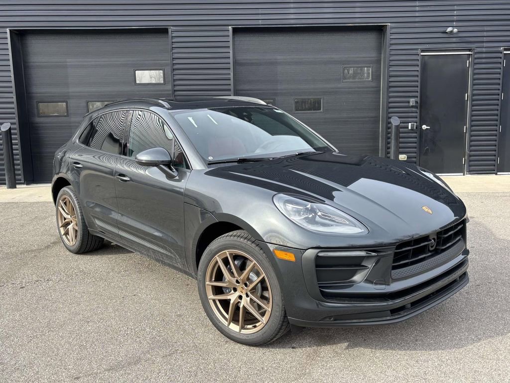 New 2026 Porsche Macan image 12