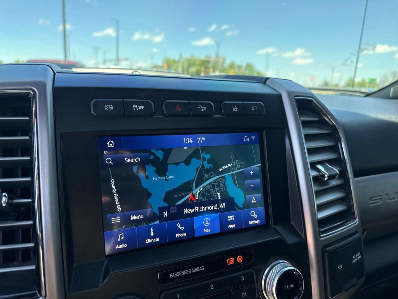 Used 2020 Ford F350 Platinum w/ FX4 Off-Road Package AWD/4WD image 22