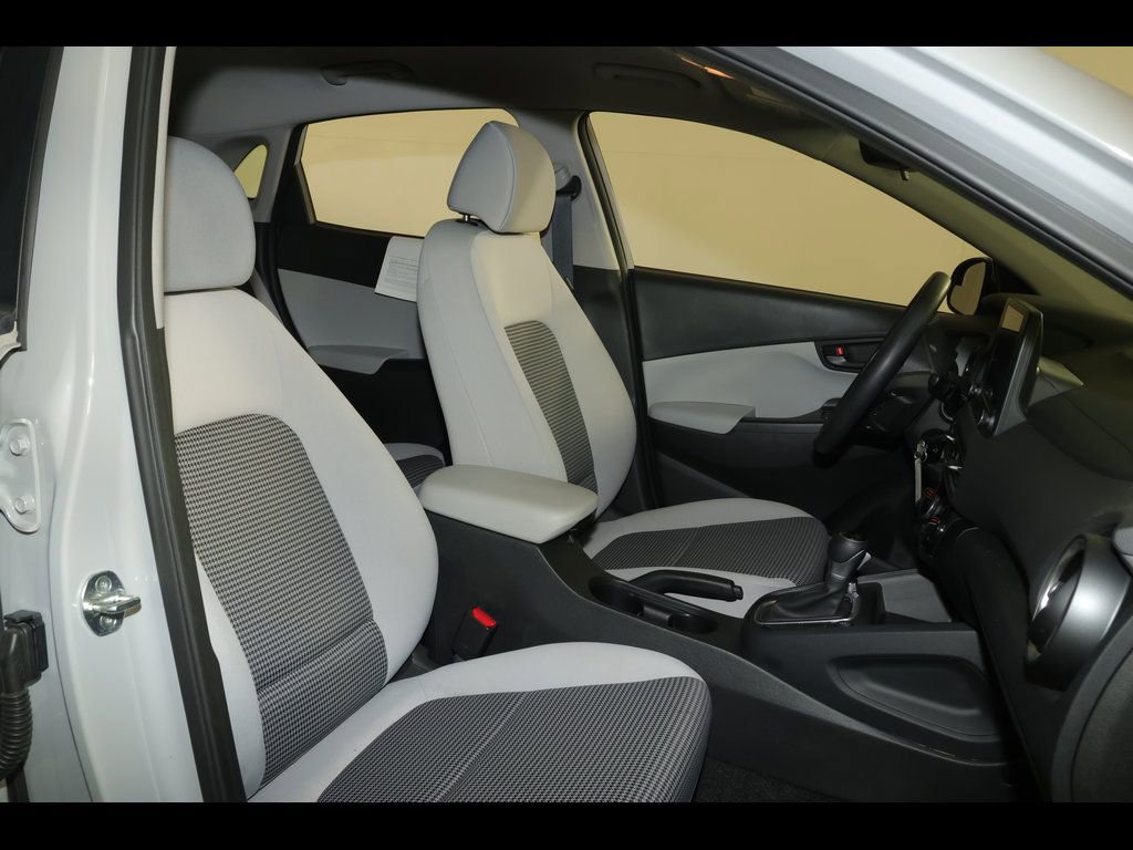Used 2022 Hyundai Kona SE AWD/4WD image 26