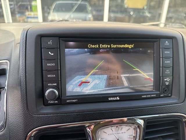 Used 2012 Chrysler Town & Country Touring-L w/ Entertainment Group #2 image 13