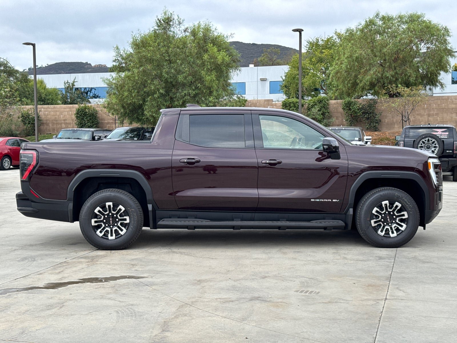 Used 2026 GMC Sierra EV Elevation AWD/4WD image 7