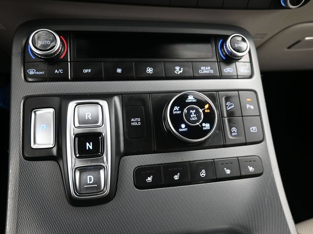 Used 2024 Hyundai Palisade Limited AWD/4WD image 17