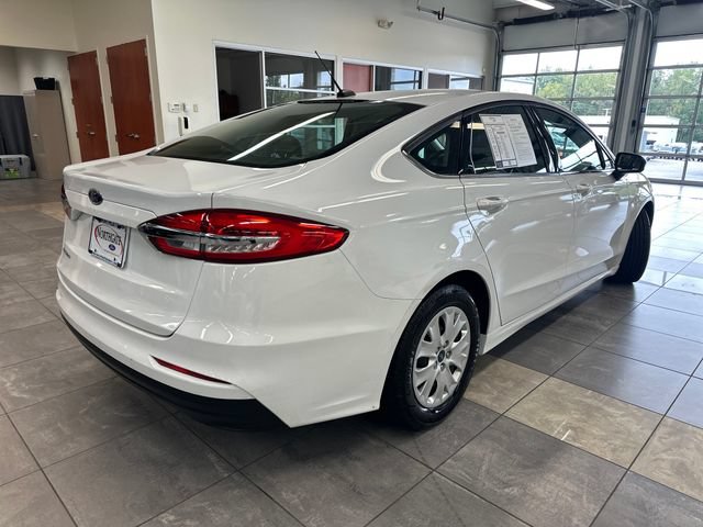 Used 2019 Ford Fusion S FWD image 11