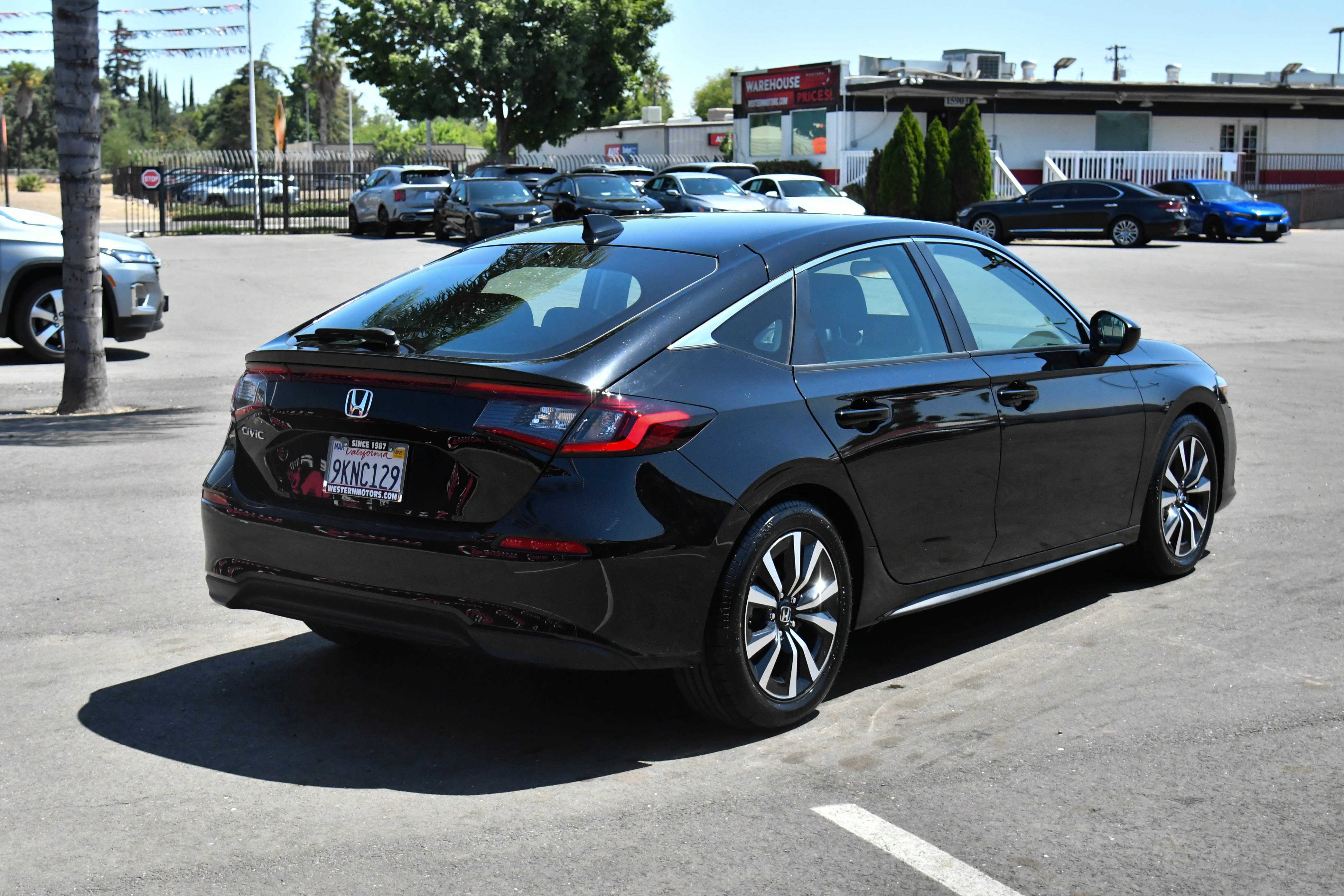Used 2024 Honda Civic EX-L image 8