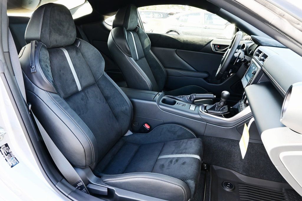 New 2025 Toyota GR86 Premium image 11