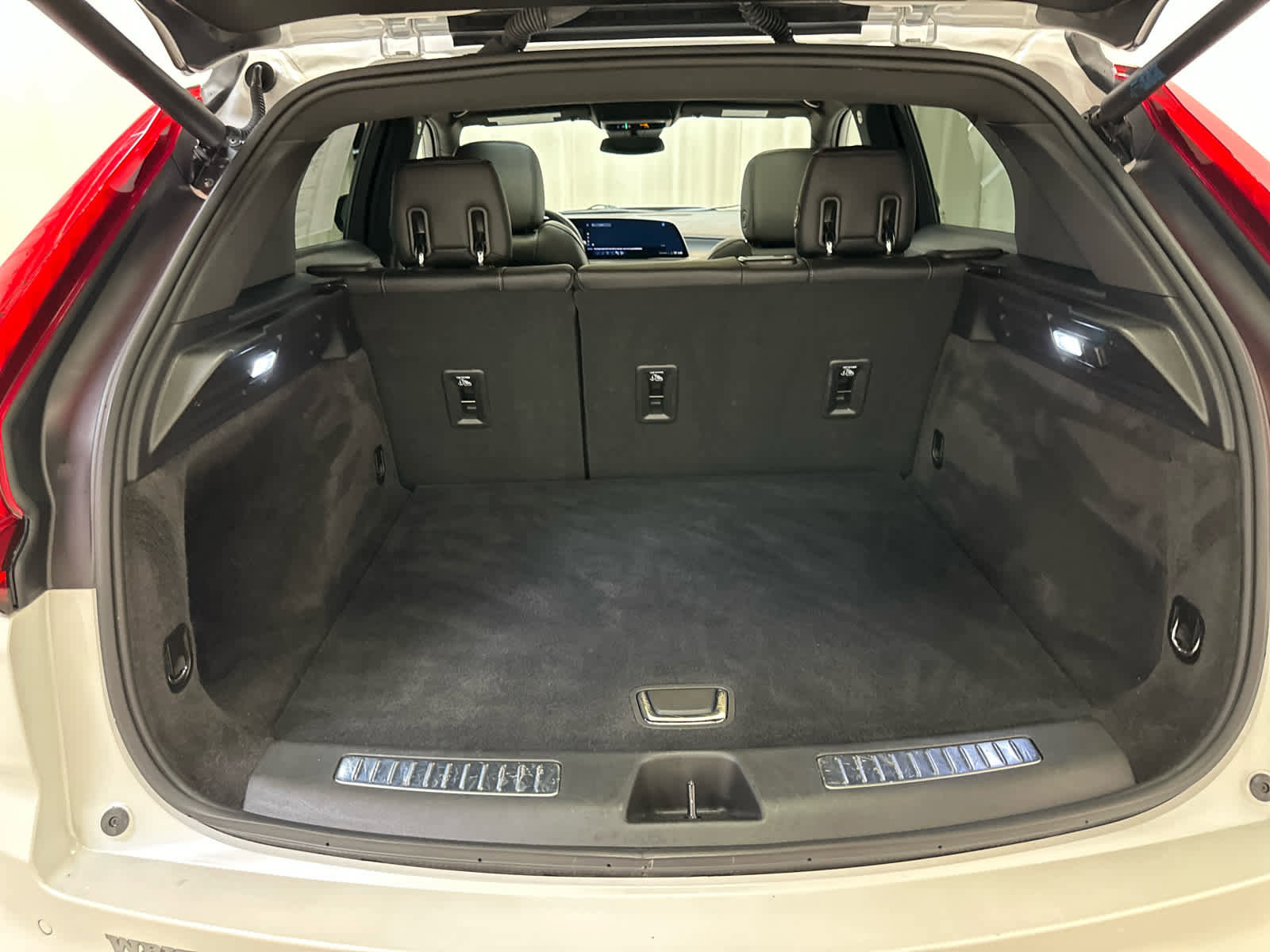 Used 2024 Cadillac XT4 Premium Luxury image 25