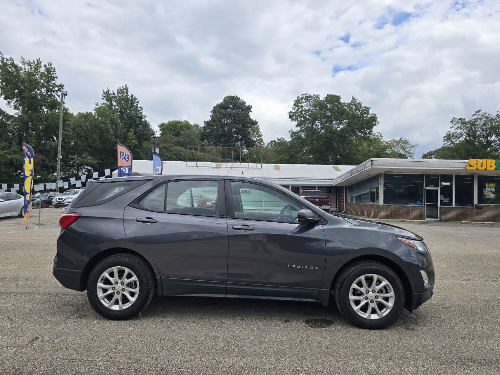 Used 2021 Chevrolet Equinox LS w/ LPO, Floor Liner Package image 5