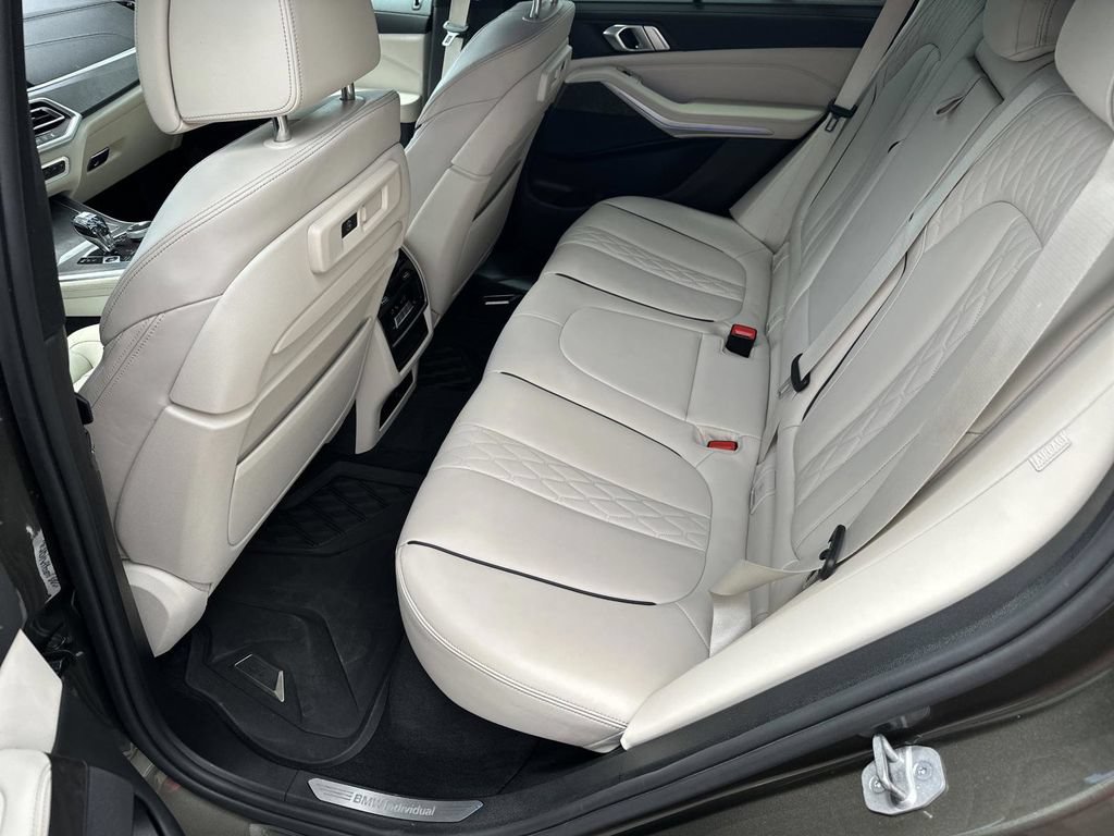 Used 2022 BMW X5 sDrive40i w/ Executive Package RWD image 20