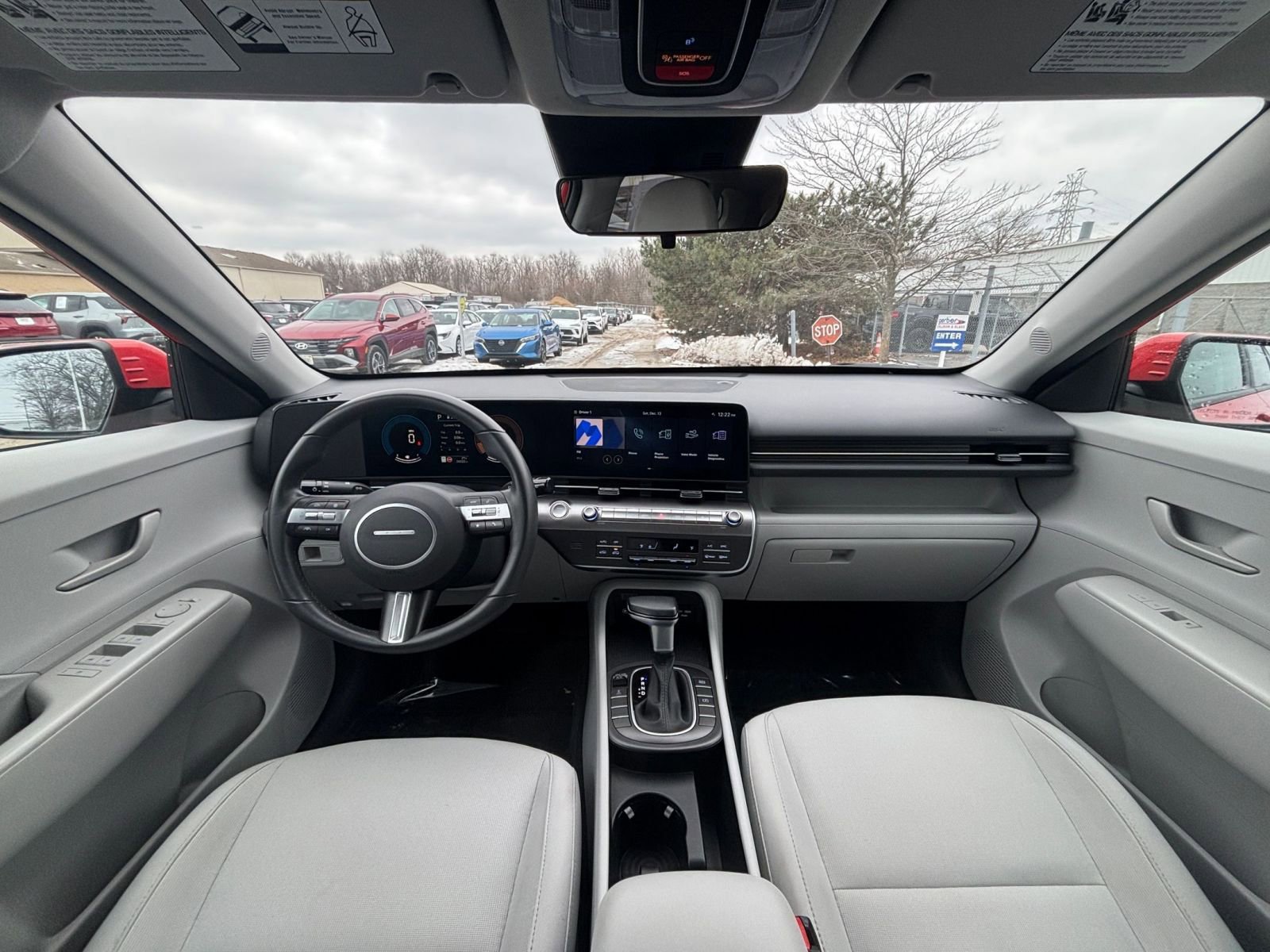 Used 2025 Hyundai Kona SEL image 32
