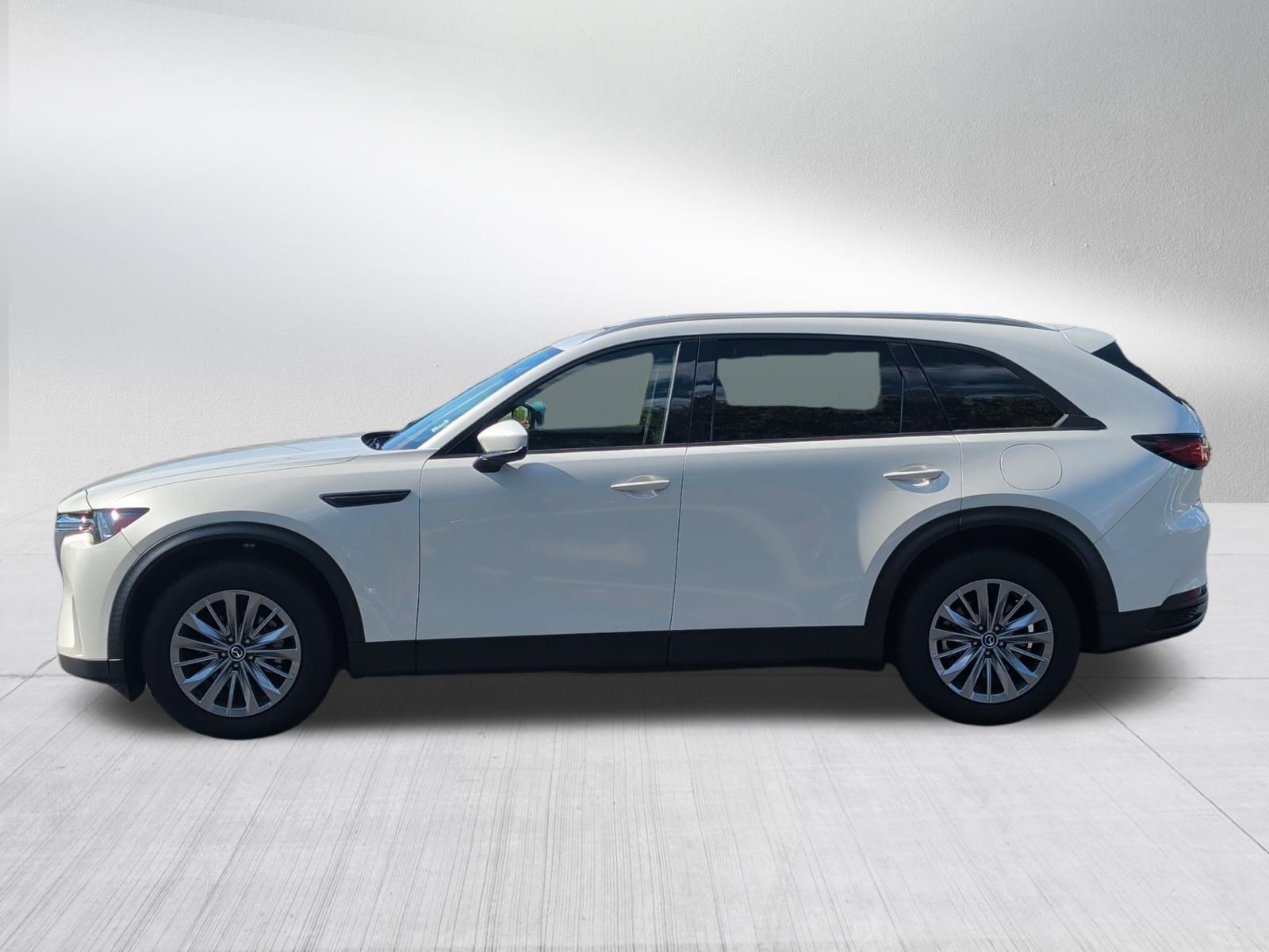 Used 2024 MAZDA CX-90 3.3 Turbo w/ Preferred Plus AWD/4WD image 4