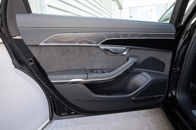 New 2025 Audi A8 L 3.0T image 30