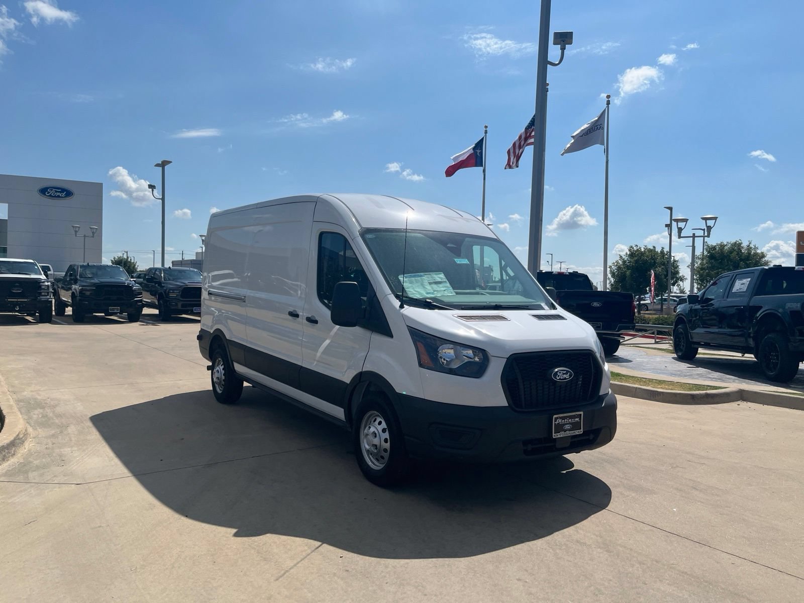New 2026 Ford Transit 250 148 Medium Roof w/ Load Area Protection Package RWD image 8