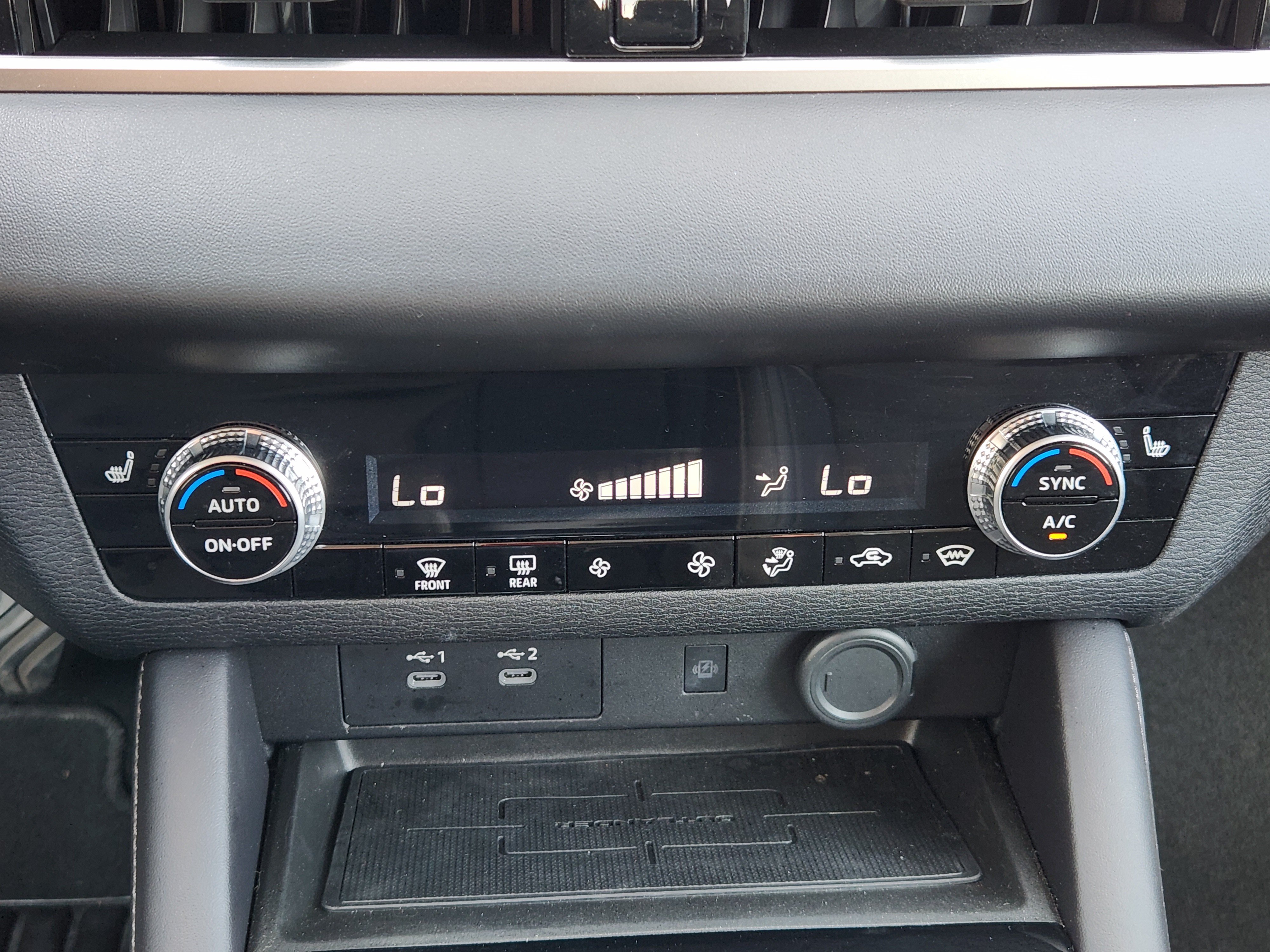 Used 2025 Mitsubishi Outlander SE AWD/4WD image 22