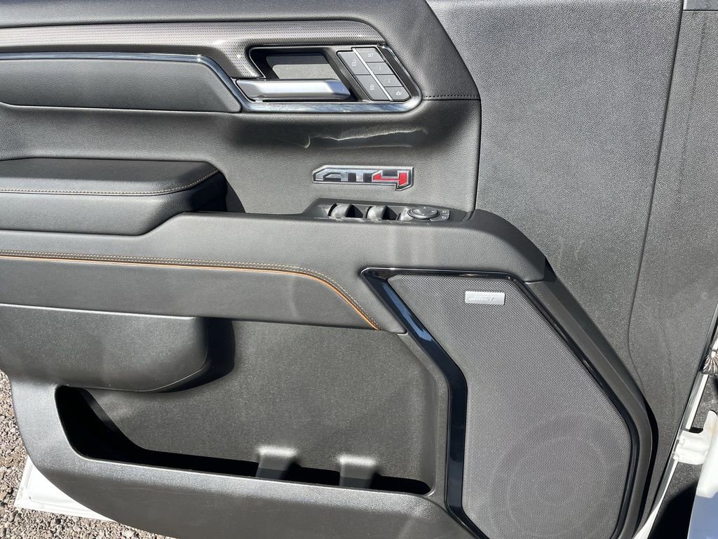 Used 2023 GMC Sierra 1500 AT4 image 22