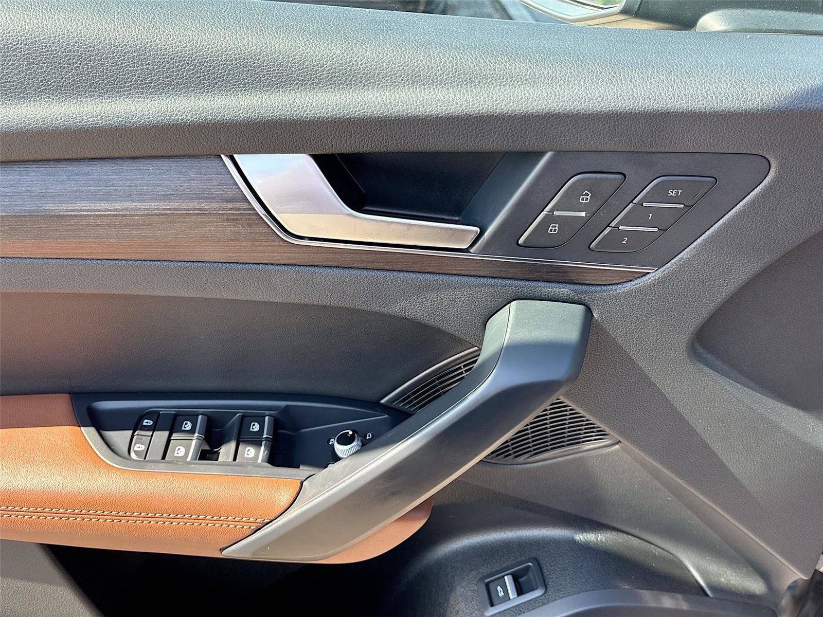 Used 2022 Audi Q5 2.0T Premium Plus w/ Premium Plus Package image 18