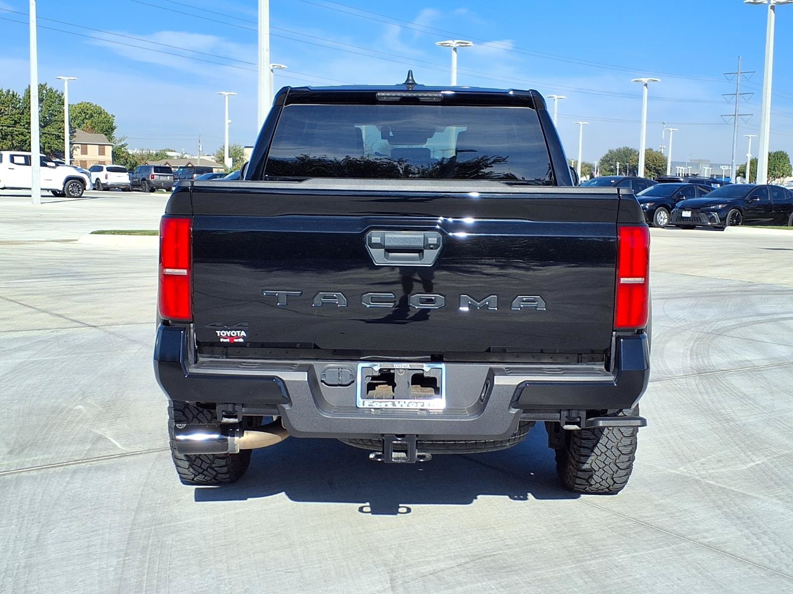 Used 2025 Toyota Tacoma TRD Sport AWD/4WD image 8